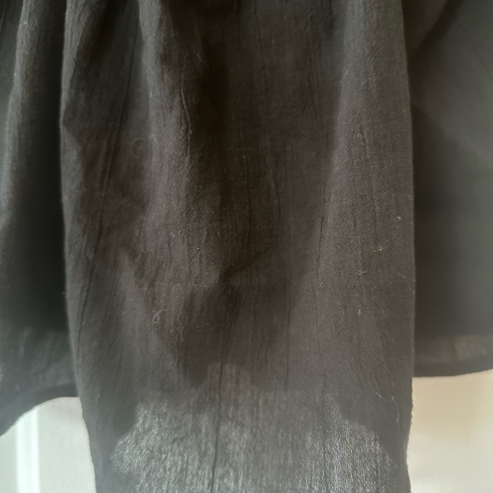 Old Navy 100% Cotton Blouse Black Puff Sleeve Open Tie-Back Swing. Size small. - Picture 11 of 15